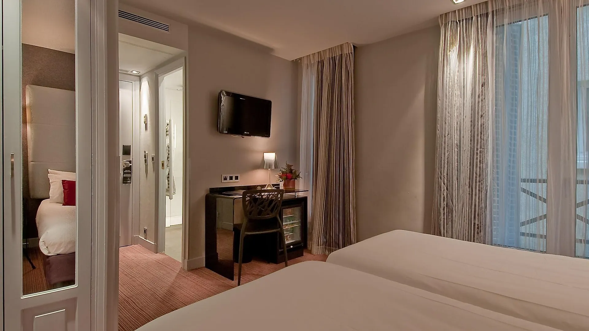 Hotel Opéra Marigny Parigi