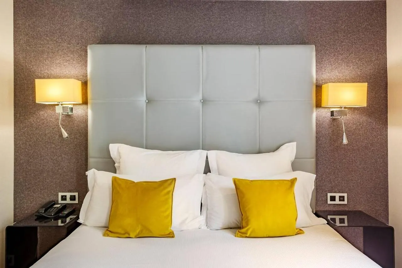 Opéra Marigny Hotel 4*