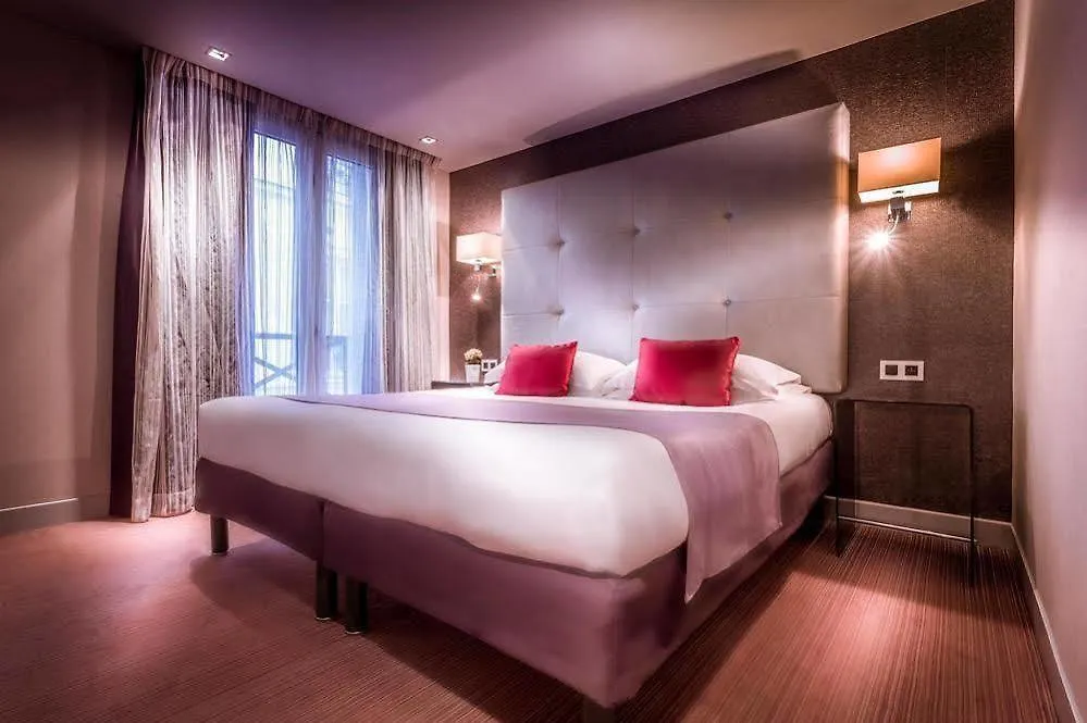 Opera Marigny 4* Párizs